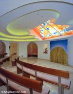 ID 2917 EXPLORER OF THE SEAS (2000/137308grt/IMO 9161728) - The Skylight Chapel.